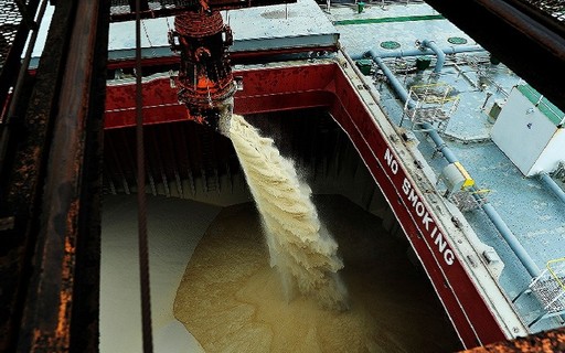 Diminui volume de açúcar programado para embarques nos portos do país
