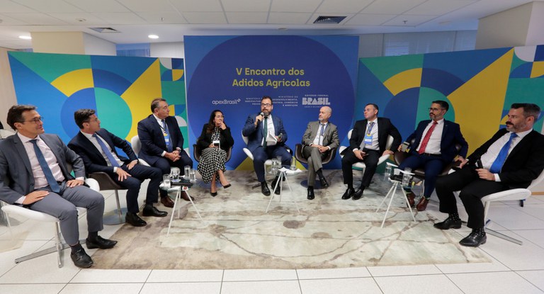 Mapa encerra encontro de adidos com mensagem de fortalecimento do agro brasileiro no mundo